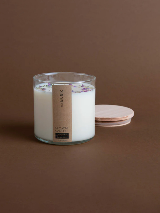 bougie enebro y limonium 550 ml - la munio blanco