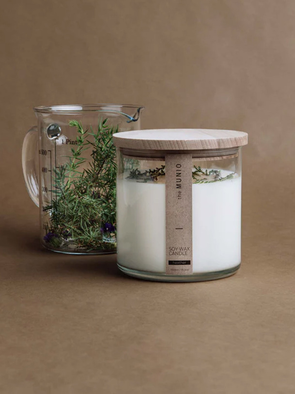 bougie enebro y limonium 550 ml - la munio blanco