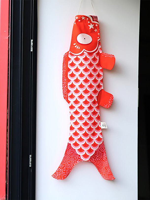 koinobori mandarina s rojo