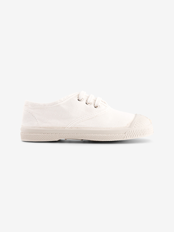 los niños cordones de tenis blanco