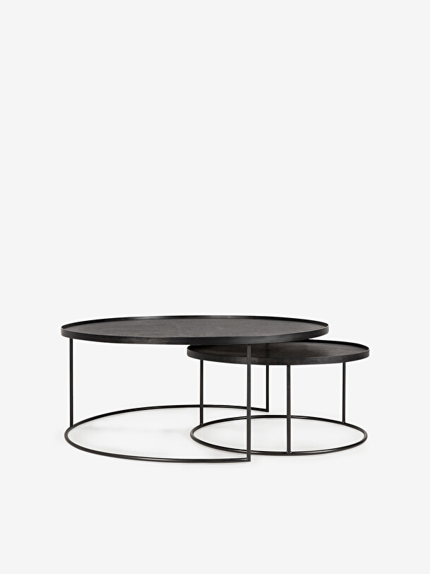 conjunto de mesas con bandejas negro