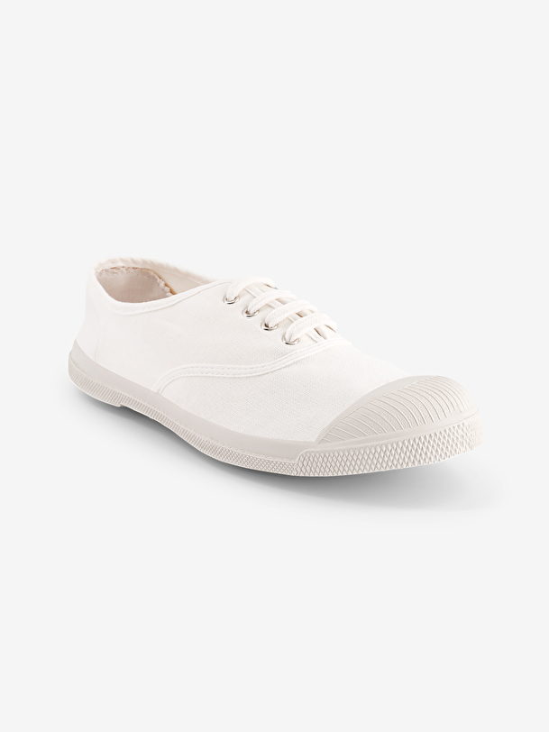 la mujer tenis zapatos con cordones de los zapatos blancos