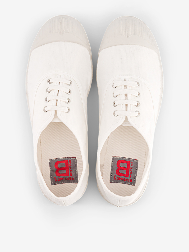 la mujer tenis zapatos con cordones de los zapatos blancos