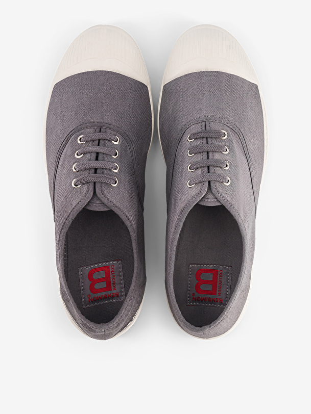 tenis de mujer con cordones gris