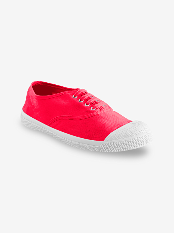 las mujeres cordones de los tenis de indian pink