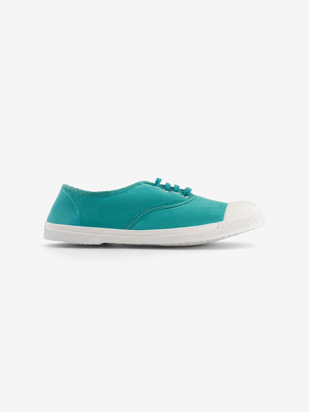 las mujeres cordones de los tenis de color turquesa