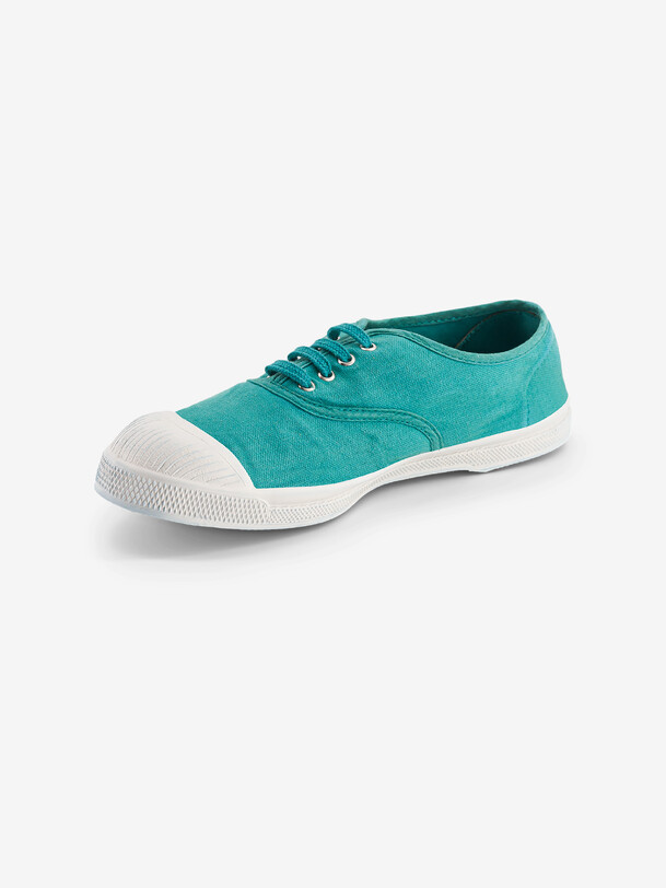 las mujeres cordones de los tenis de color turquesa